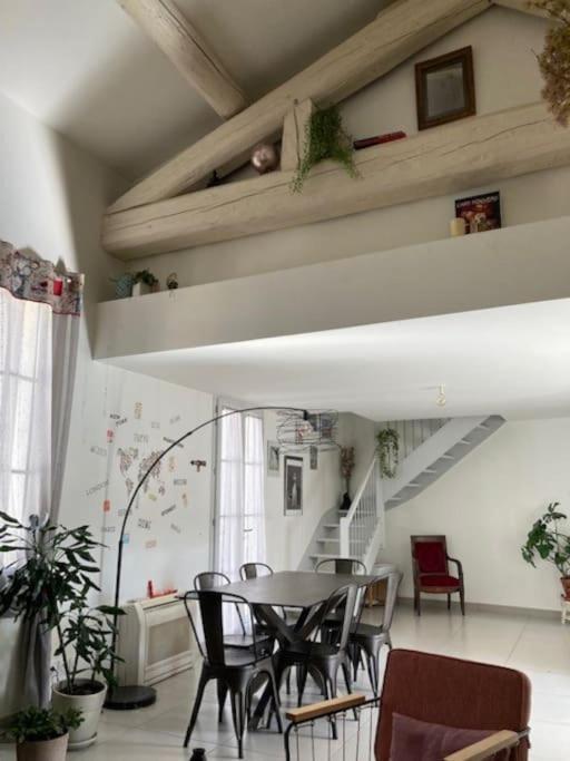 Loft Au Coeur De Nimesアパートメント エクステリア 写真